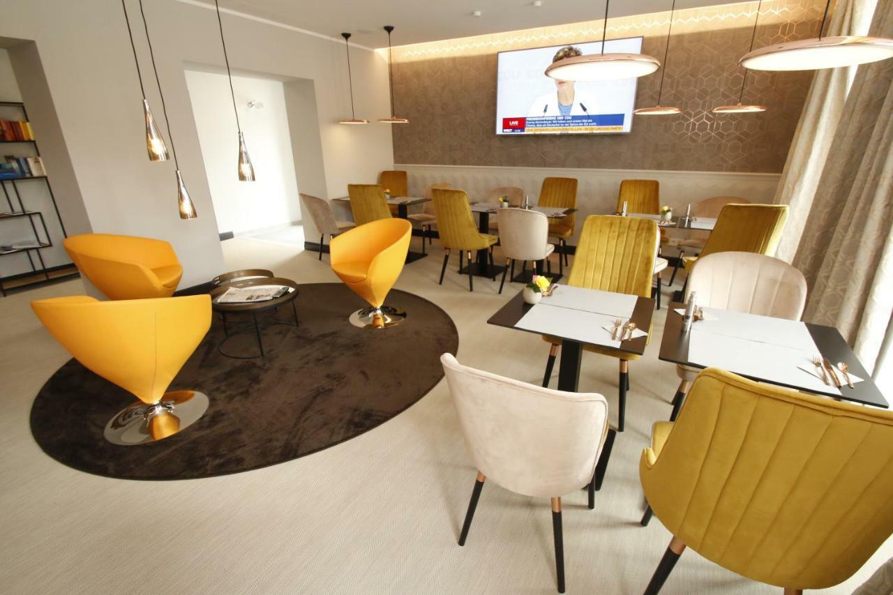 Amelie No 1 Hotel & Appartements Ландау Екстер'єр фото