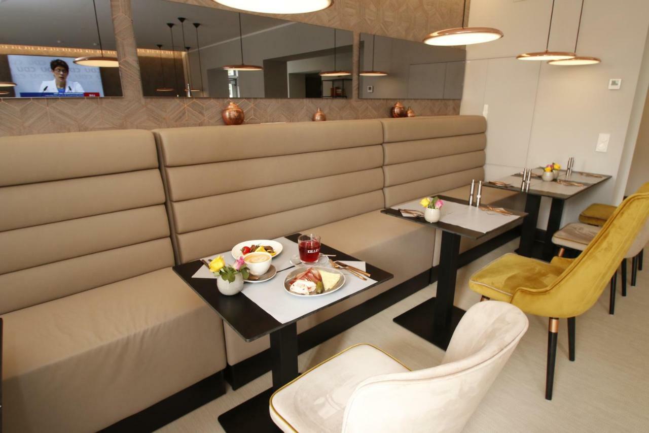 Amelie No 1 Hotel & Appartements Ландау Екстер'єр фото